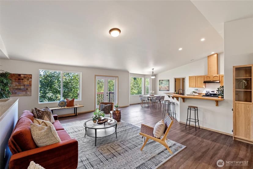 Property photo for 4959 Long Lake Road Se, Port Orchard photo 13