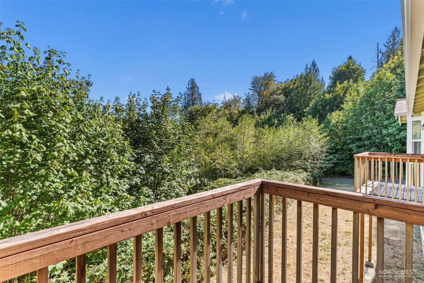 Property photo for 4959 Long Lake Road Se, Port Orchard photo 16
