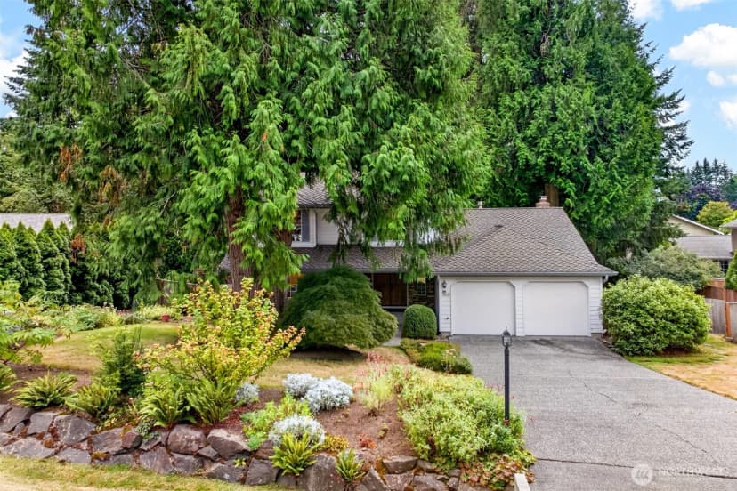 Property photo for 17405 Ne 136th Street, Redmond photo 3