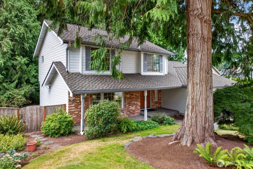 Property photo for 17405 Ne 136th Street, Redmond photo 2