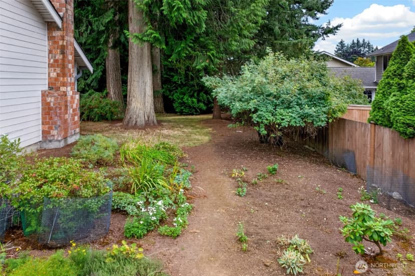 Property photo for 17405 Ne 136th Street, Redmond photo 35