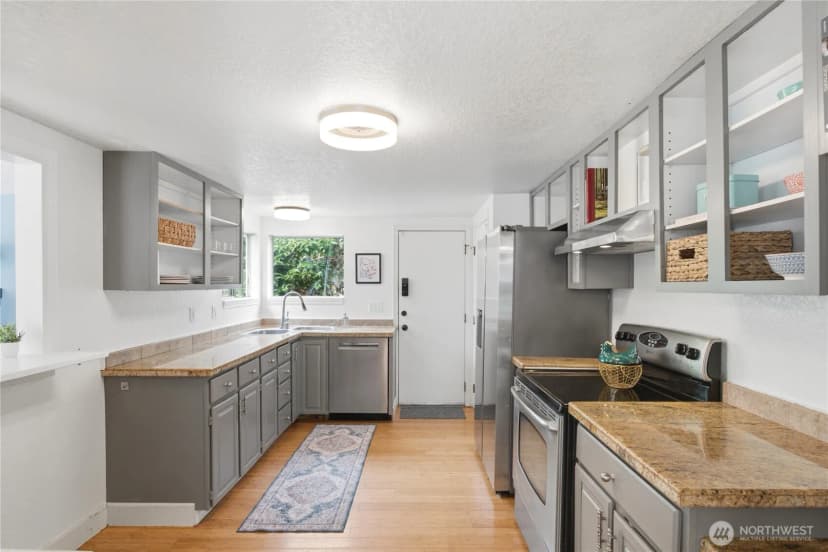 Property photo for 8012 25th Avenue Nw, Seattle photo 10