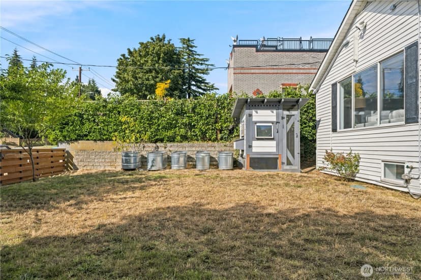 Property photo for 8012 25th Avenue Nw, Seattle photo 29