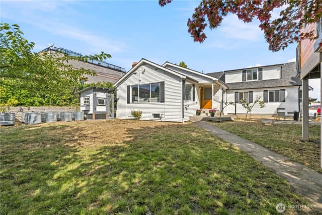 Property photo for 8012 25th Avenue Nw, Seattle photo 2
