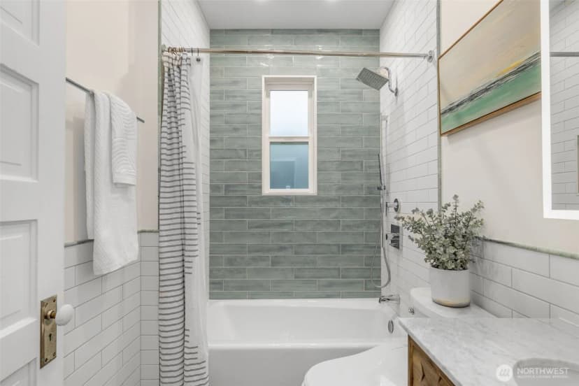 Property photo for 1820 S Weller Street, Seattle photo 23