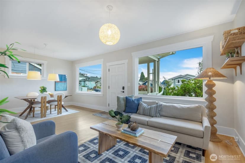 Property photo for 1820 S Weller Street, Seattle photo 4