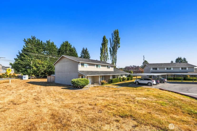 Property photo for 12404 Se 272nd Place #c, Kent photo 31