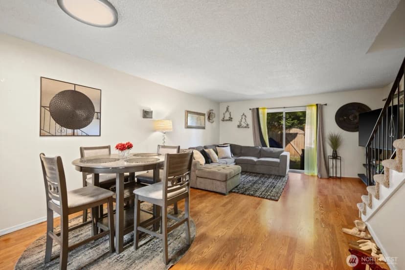Property photo for 12404 Se 272nd Place #c, Kent photo 4
