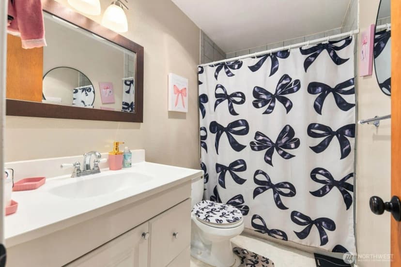 Property photo for 12404 Se 272nd Place #c, Kent photo 17