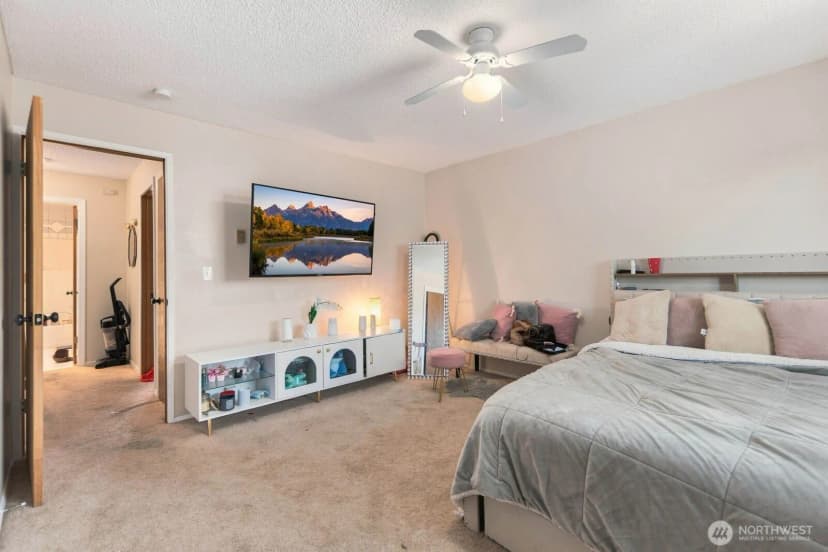 Property photo for 12404 Se 272nd Place #c, Kent photo 16