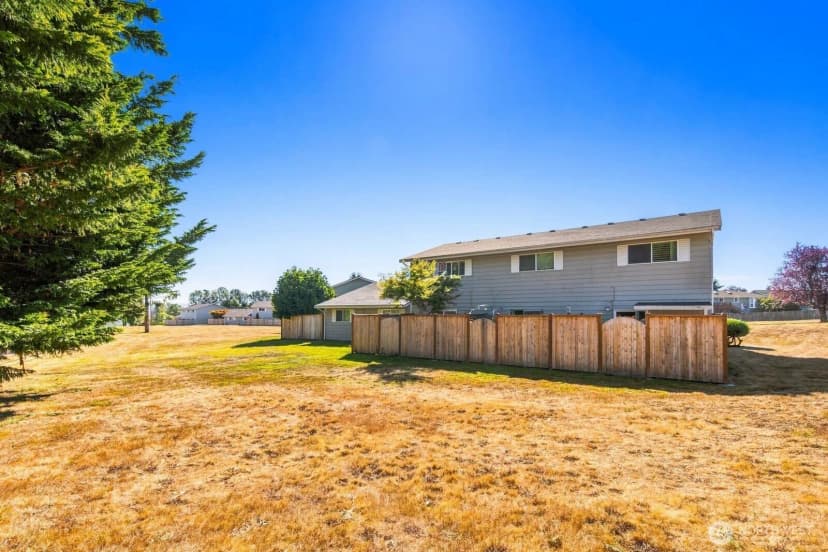 Property photo for 12404 Se 272nd Place #c, Kent photo 28