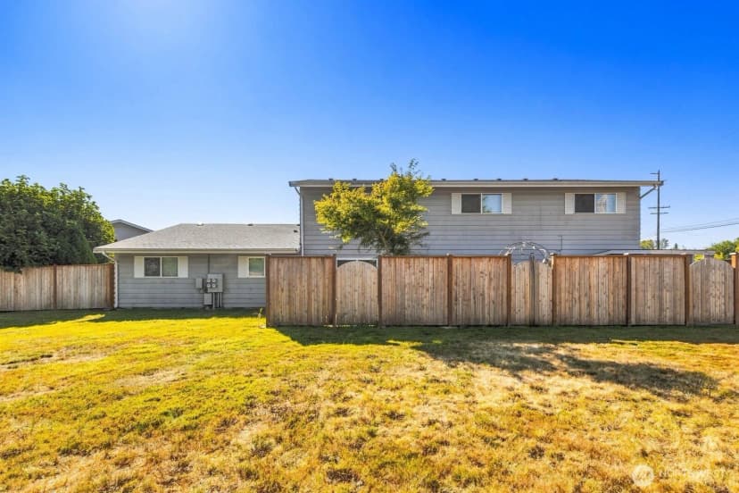 Property photo for 12404 Se 272nd Place #c, Kent photo 29