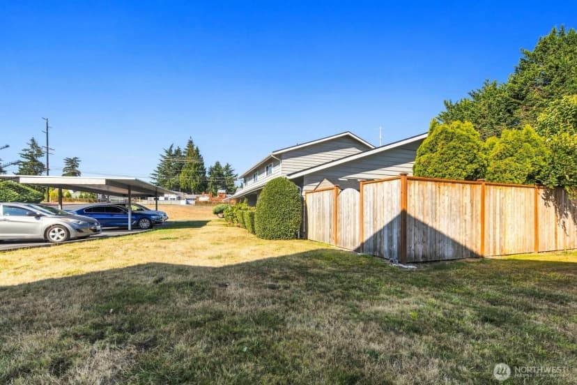 Property photo for 12404 Se 272nd Place #c, Kent photo 27