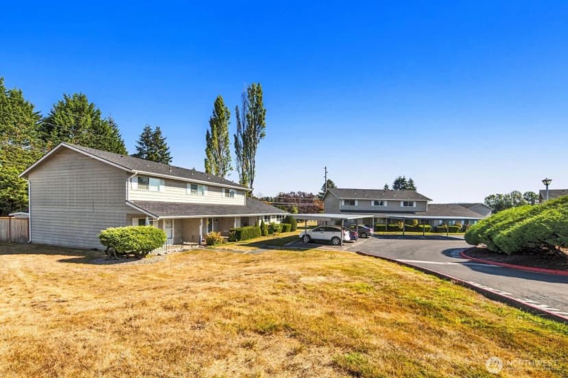 Property photo for 12404 Se 272nd Place #c, Kent photo 32
