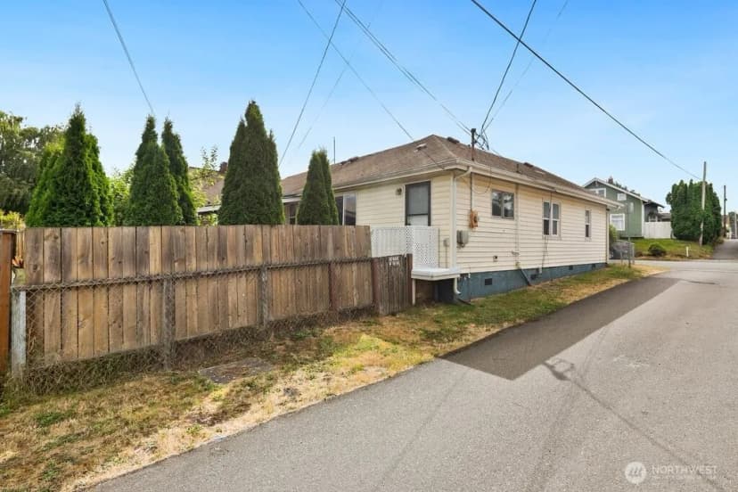 Property photo for 1911 17th Street, Everett photo 30