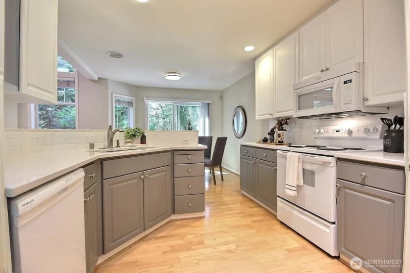 Property photo for 575 Elma Avenue Ne, Renton photo 10