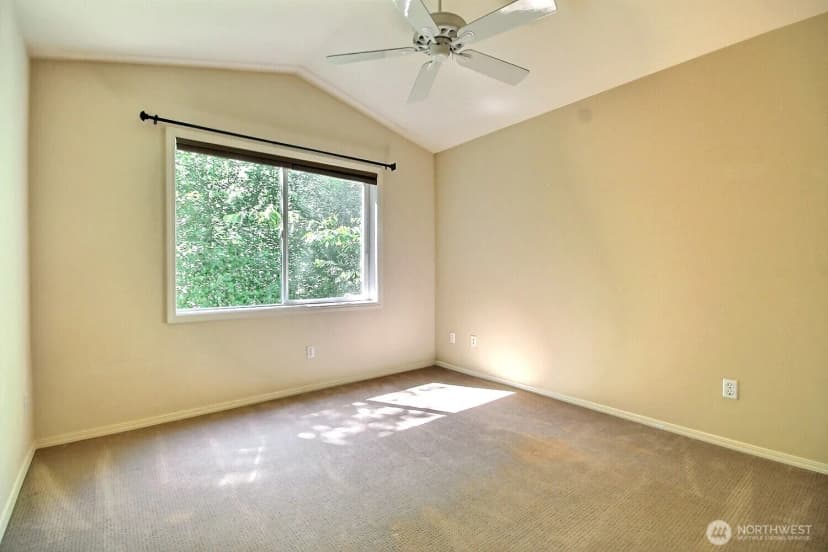 Property photo for 575 Elma Avenue Ne, Renton photo 23
