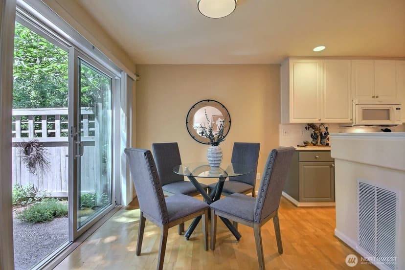 Property photo for 575 Elma Avenue Ne, Renton photo 9