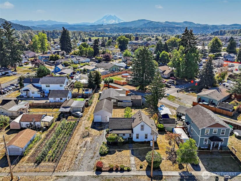 Property photo for 312 Taylor Street Sw, Orting photo 25