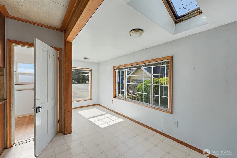Property photo for 312 Taylor Street Sw, Orting photo 8