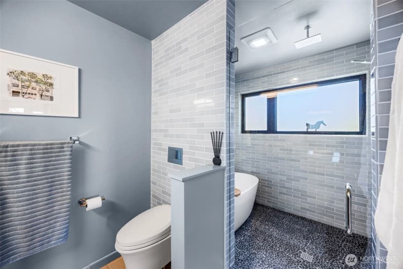 Property photo for 8803 38th Avenue Sw, Seattle photo 18