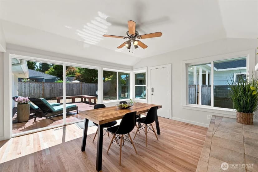 Property photo for 3603 49th Avenue Sw, Seattle photo 8