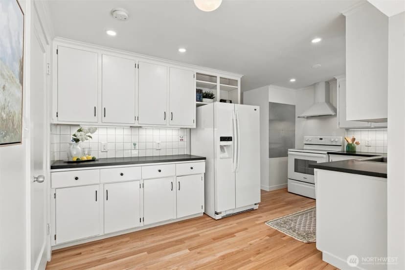 Property photo for 3603 49th Avenue Sw, Seattle photo 11