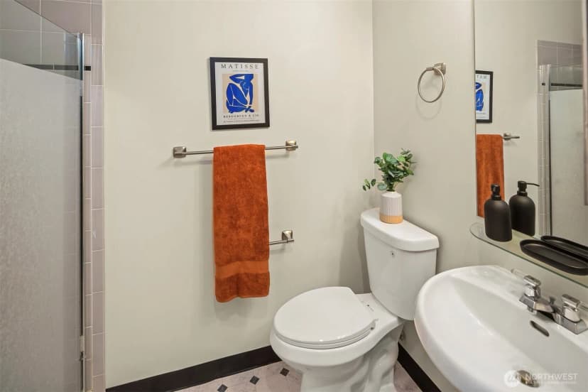 Property photo for 2414 1st Avenue #304, Seattle photo 16