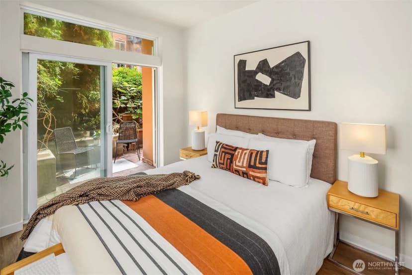 Property photo for 2414 1st Avenue #304, Seattle photo 17