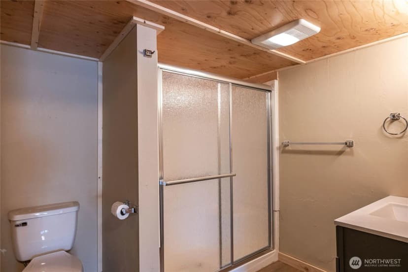 Property photo for 64 N James Avenue, East Wenatchee photo 32