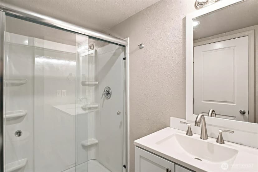 Property photo for 64 N James Avenue, East Wenatchee photo 13