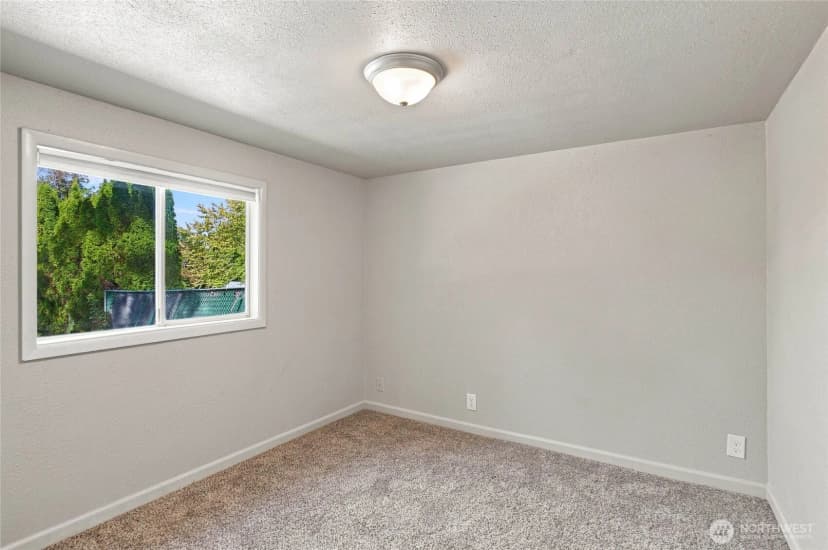 Property photo for 64 N James Avenue, East Wenatchee photo 20