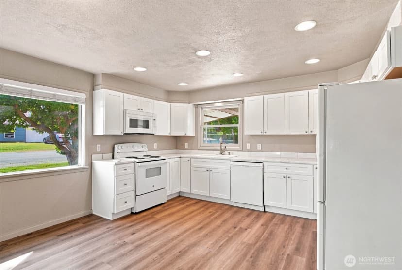 Property photo for 64 N James Avenue, East Wenatchee photo 10