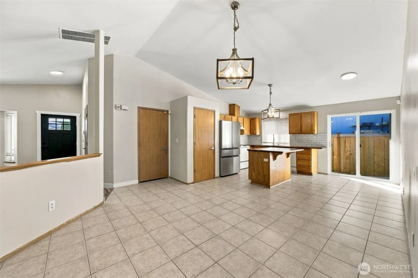 Property photo for 22422 45th Avenue E, Spanaway photo 6