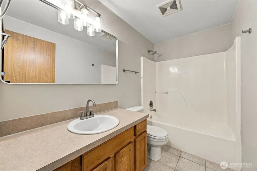 Property photo for 22422 45th Avenue E, Spanaway photo 10