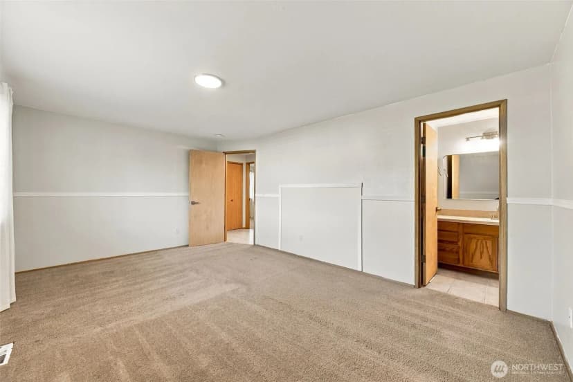 Property photo for 22422 45th Avenue E, Spanaway photo 12