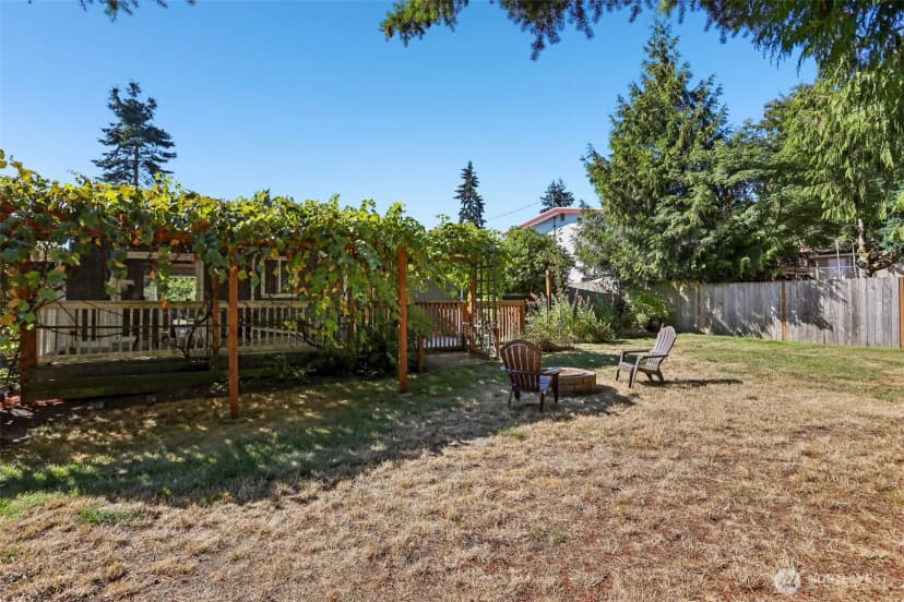 Property photo for 2917 227th Street Sw, Brier photo 32