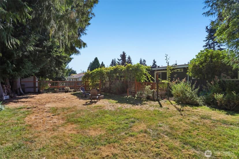 Property photo for 2917 227th Street Sw, Brier photo 31