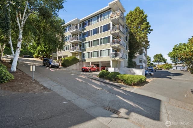 Property photo for 3600 25th Avenue W, Seattle