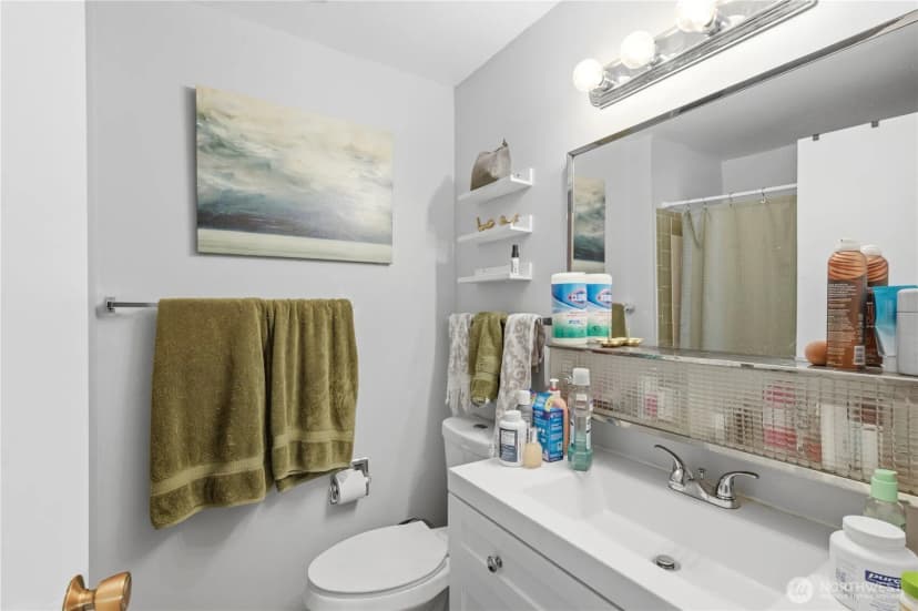 Property photo for 3600 25th Avenue W, Seattle photo 11