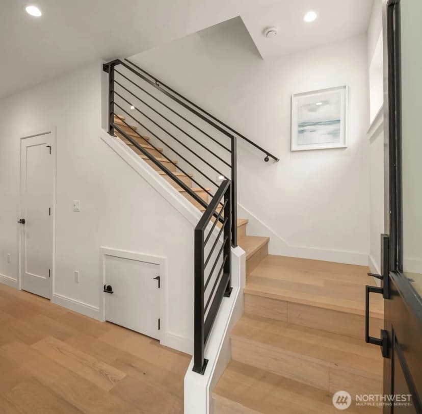 Property photo for 9004 5th Avenue S, Seattle photo 18