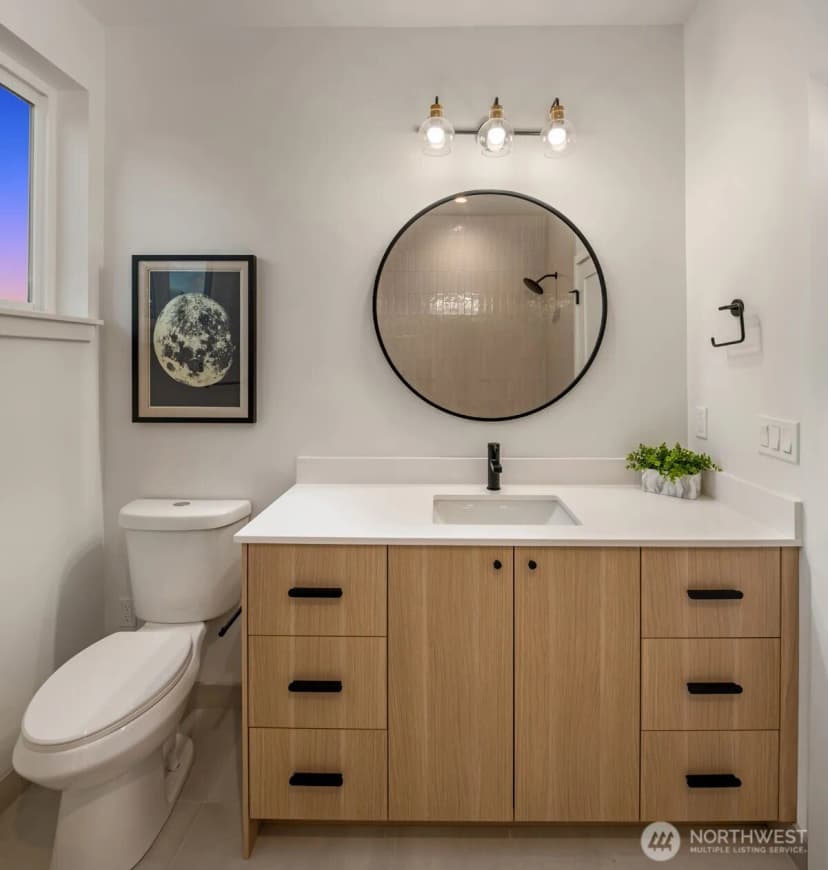 Property photo for 9004 5th Avenue S, Seattle photo 12