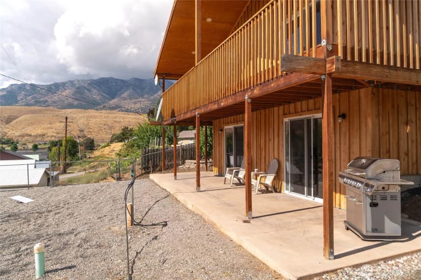 Property photo for 505 Beach Street, Pateros photo 13