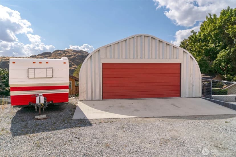 Property photo for 505 Beach Street, Pateros photo 3