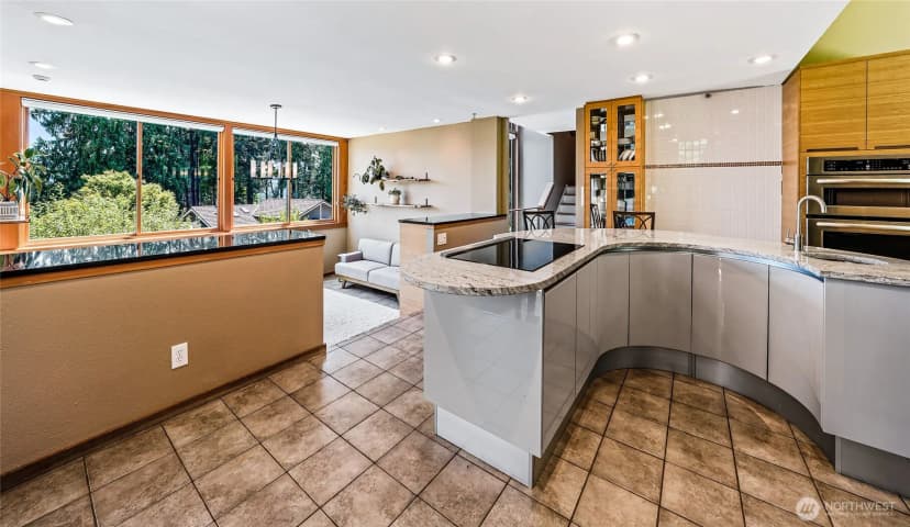 Property photo for 9426 Se 52nd Street, Mercer Island photo 6