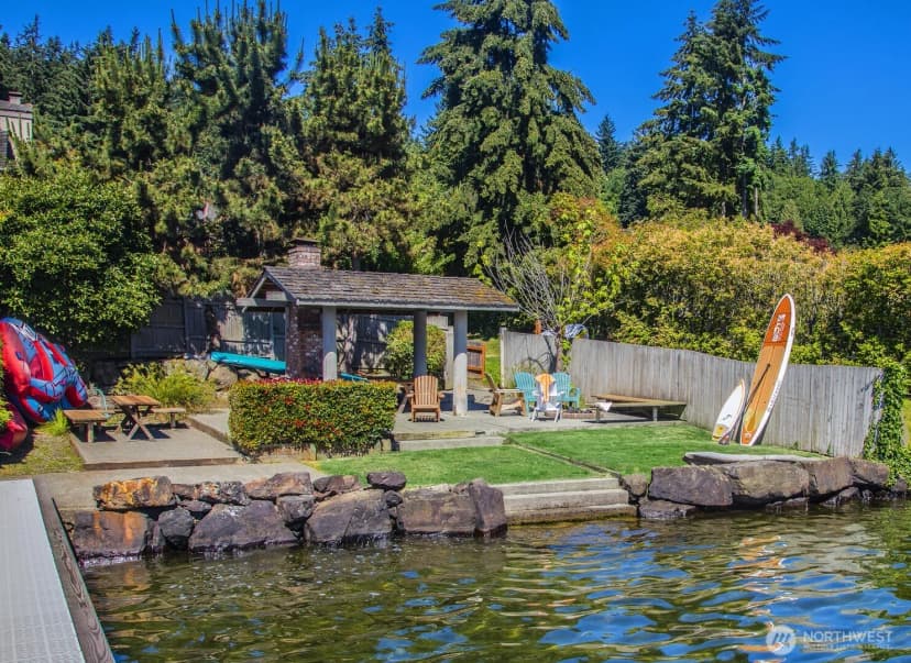 Property photo for 9426 Se 52nd Street, Mercer Island photo 3