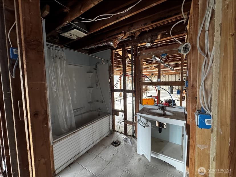 Property photo for 4525 127th Avenue E, Edgewood photo 10