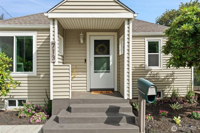Property photo for 713 Hull Avenue, Port Orchard photo 2