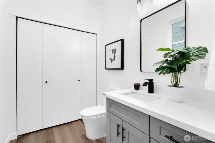 Property photo for 12107 E Gibson Road, Everett photo 23