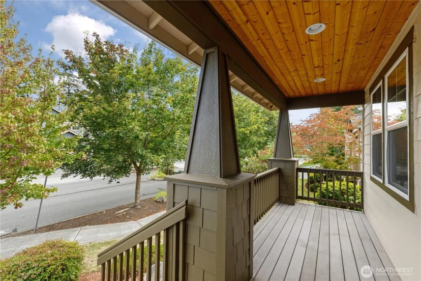 Property photo for 1851 Sw Downfield Way, Oak Harbor photo 4